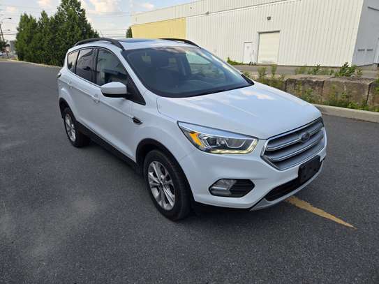 Ford Escape image 4