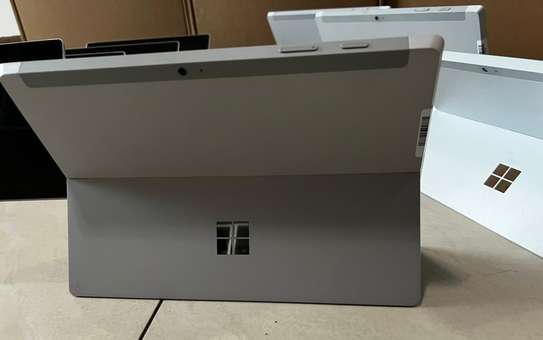 Microsoft Surface 3 image 2