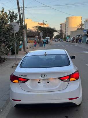 Hyundai Elantra 2016 image 4