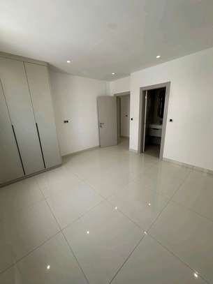 F4 a louer a Mermoz image 3