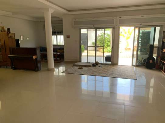 Villa R+1 de Type F6 à louer sur Virage image 15