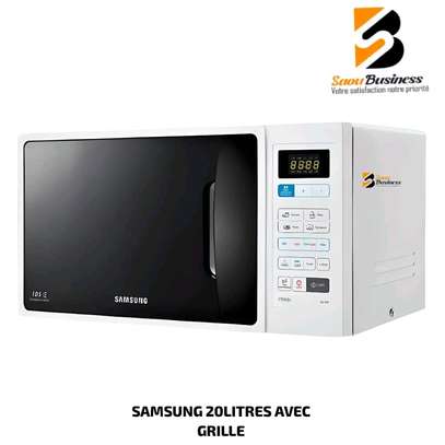 MICRO ONDE SAMSUNG 20LITRES AVEC GRILLE BLANC GE73A image 1