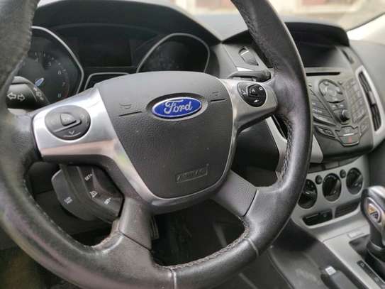 FORD FOCUS SE image 12