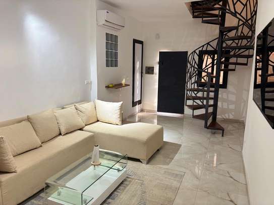 F2 spacieux, propre et équipé image 2