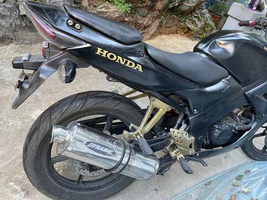 Honda CBR125 image 6