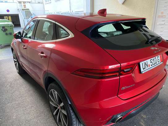 Jaguar E-PACE 2018 image 11