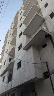 Aloue un grand imoblie r plus image 5