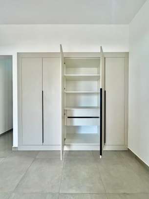 Appartement F3 neuf à louer au point E image 7
