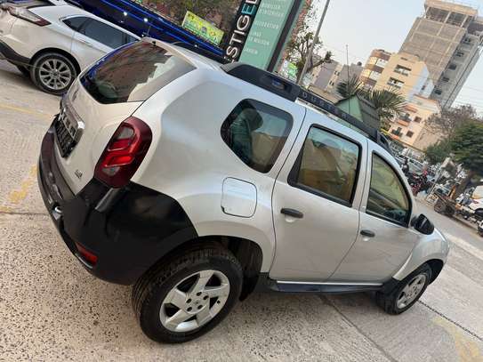 Renault Duster 2018 image 11