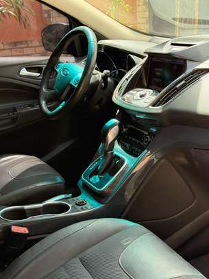 Ford Escape Titanium image 8