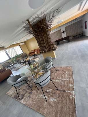 Grand standing F5 à la cité Africa image 4