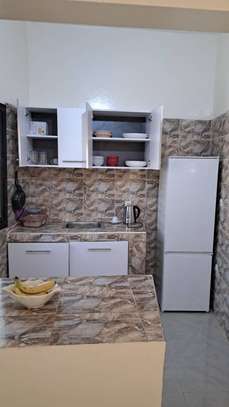 STUDIO (PETITE VILLA) MEUBLE A SAINT-LOUIS NGALLELE image 7