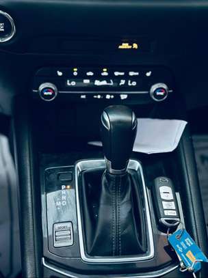 Mazda CX-5 SUV Noir Spacieux et Fiable image 5