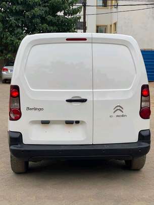 Citroen berlingo 2 places image 7
