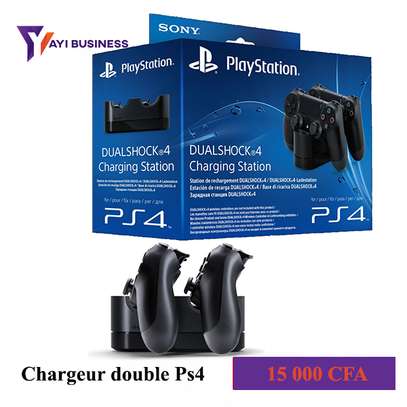 Chargeur double manette PS4 - Grand-Dakar