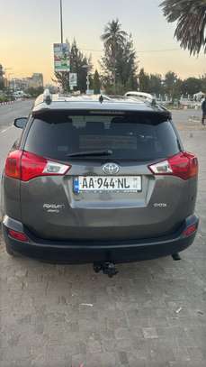 TOYOTA RAV4 2015 image 10