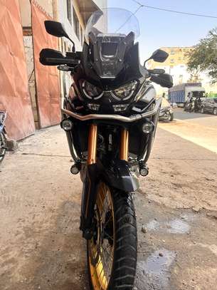 Africa twin Adventure automatique image 2