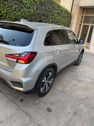 Mitsubishi Outlander Sport 2021 AWD Argent 2.0L image 4
