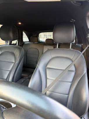 Mercedez-Benz GLC 300 année 2017 image 9