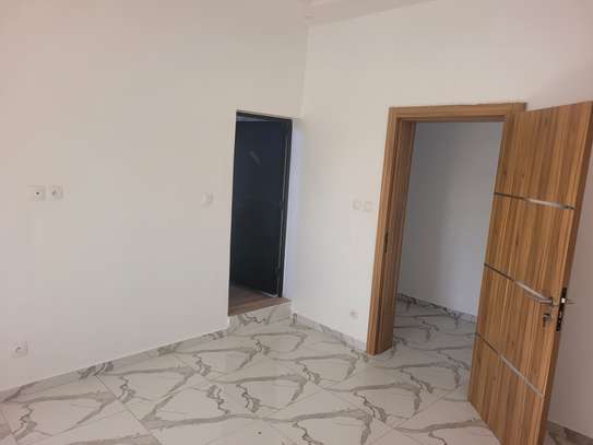 Trois chambres à louer par mois image 11