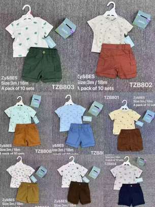 ENSEMBLE SHORT DE 3 A 18MOIS image 1