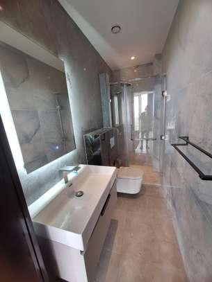 F4 3 chambres salon aux almadies vers king fath palace image 14