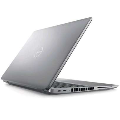 DELL LATITUDE 5540 image 2