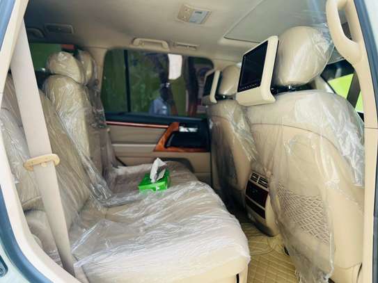 Toyota lane cruiser image 14
