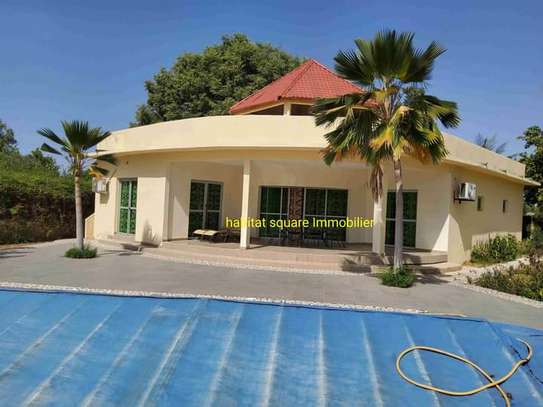 Belle villa piscine à vendre sokone sine Saloum image 3