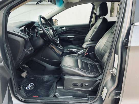 A vendre Ford escape titanium image 8