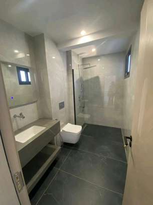 Appartement de luxe meublé a Fann Residence image 15