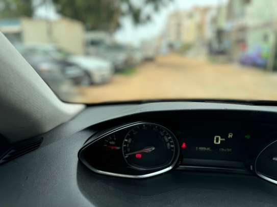 Peugeot 308 blue hdi image 6