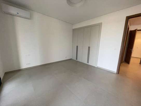 Appartement moderne neuf lumineux avec espaces paysagers image 11