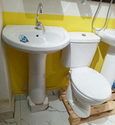 Ensemble chaise anglaise et lavabo image 1