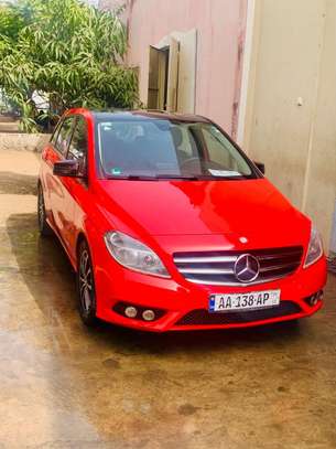 Mercedes Benz image 1