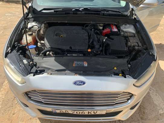 Ford Fusion image 5
