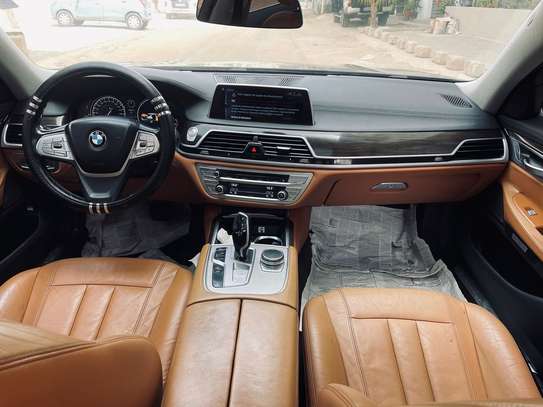 bmw série 7 image 3