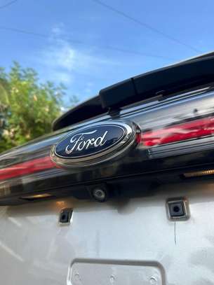 Ford Edge Titanium 2017 image 13