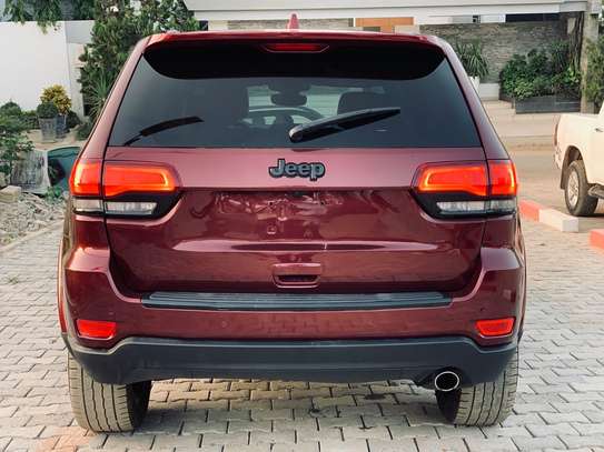 Jeep grand Cherokee 2017 image 2