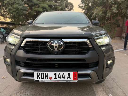 Toyota Hilux Anne 2022  full options image 1