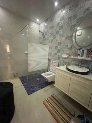 LUMINEUX APPARTEMENT F4 A LOUER À PLATEAU image 1