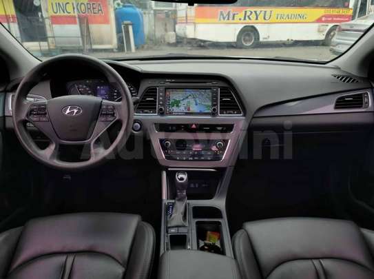 Hyundai LF Sonata Hybrid 2017 image 5