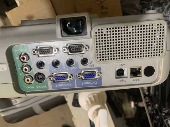 Epson video projecteur model powerlite 84+ image 1