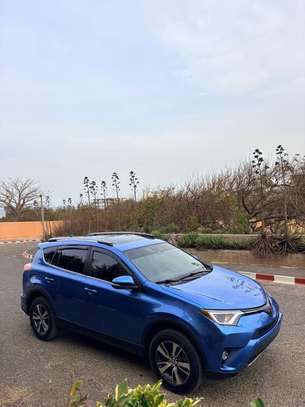Toyota rav4 image 3
