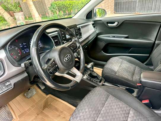 KIA RIO image 3