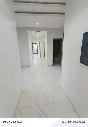 APPARTEMENT AUX MAMELLES image 7