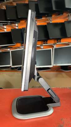 ECRAN HP DELL 19" CARRE ET RECTANGLE image 5