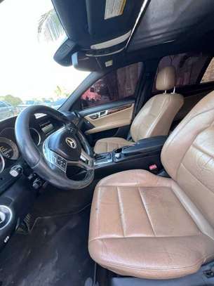 MERCEDES C300 2013 image 8