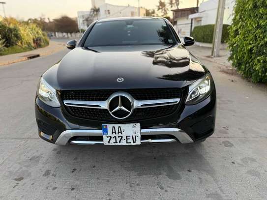 MERCEDES GLC 300  2019 image 1