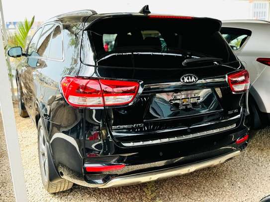 Kia sorento image 3